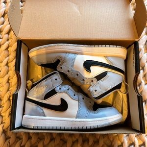 kids ice blue/white jordans size 11